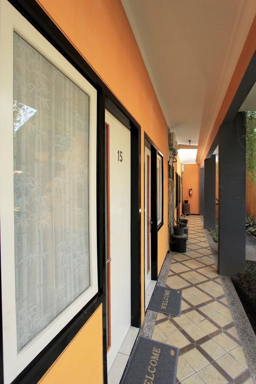Guest House Rumah Wahidin Syariah Probolinggo Exterior photo